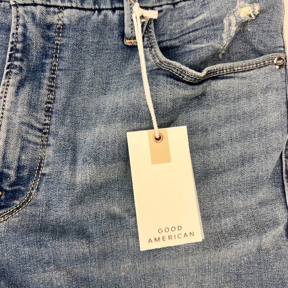 NTW Good American Good Legs Crop Skinny Distressed Size 14/32 - Picture 3 of 7